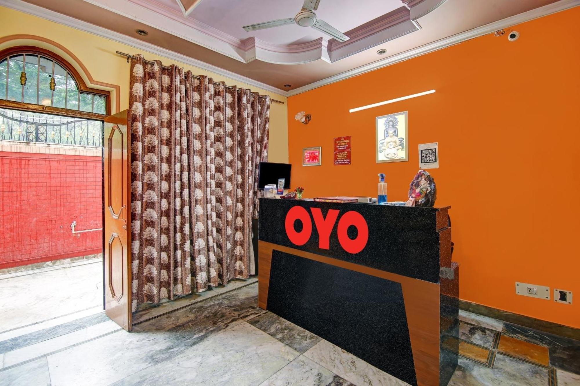 فندق غازي أبادفي  Oyo Galaxy Plaza المظهر الخارجي الصورة